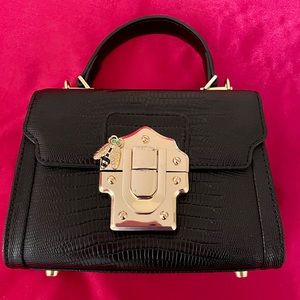 La’Festin Handle Bag